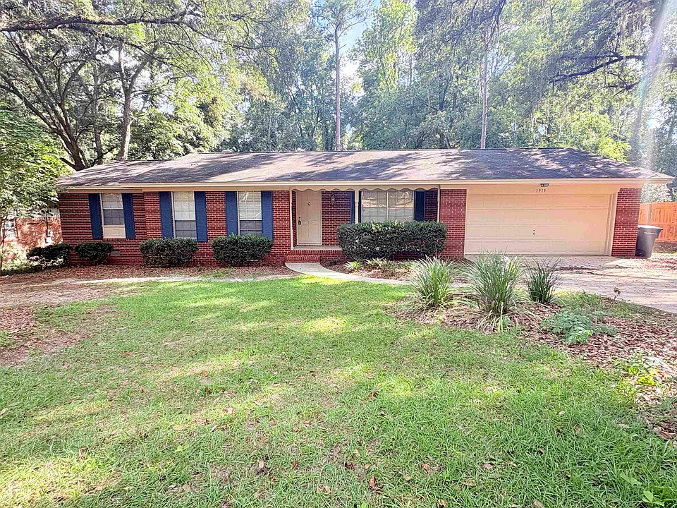 1915 Doomar Dr