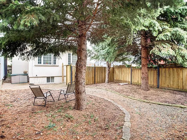 454 Donlands Ave #R2 — Photo 27