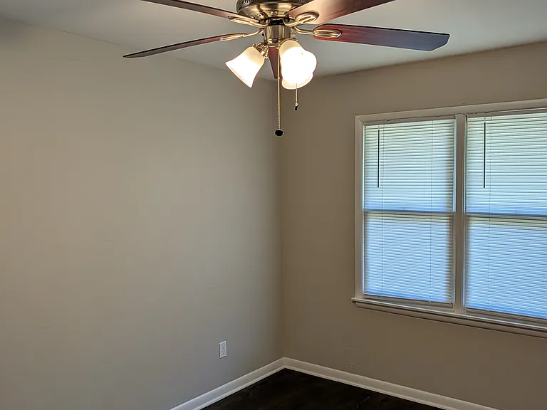 1825 Meyers Pl — Photo 14