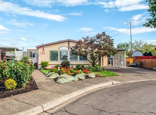 449 Scotts Glen Dr, Springfield, OR 97477