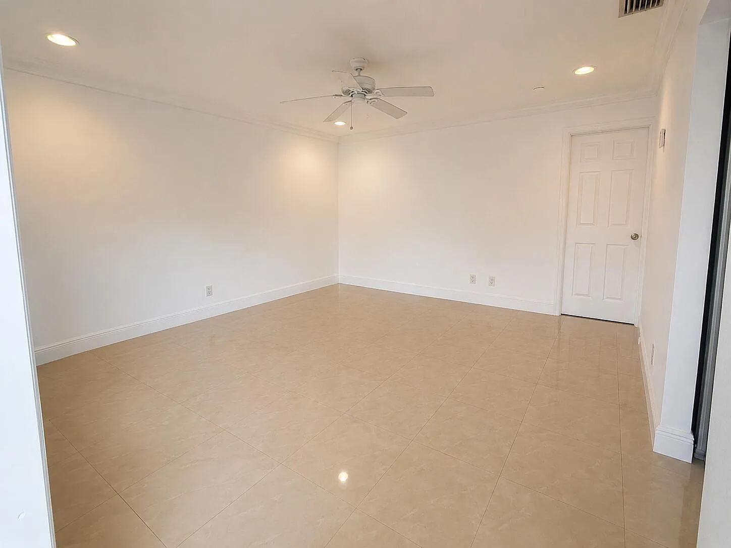 1 bed, 1.0 bath, 625 sqft, $2,100 — Photo 3