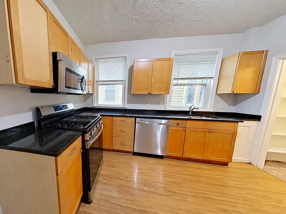 47-53 Hillside St #1F