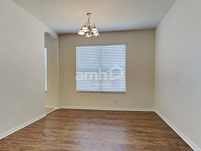 8638 Sandy Plains Dr — Photo 6