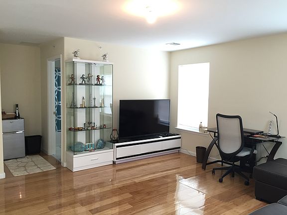 5th image of 168 White Sands Way #2