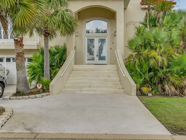 20 Baybridge Dr — Photo 81