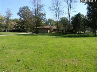 4350 Marcus Dr, Sheffield Village, OH 44054