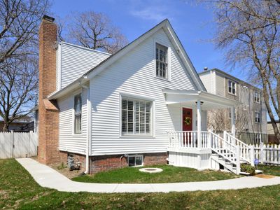 2118 Jackson Ave, Evanston, IL, 60201