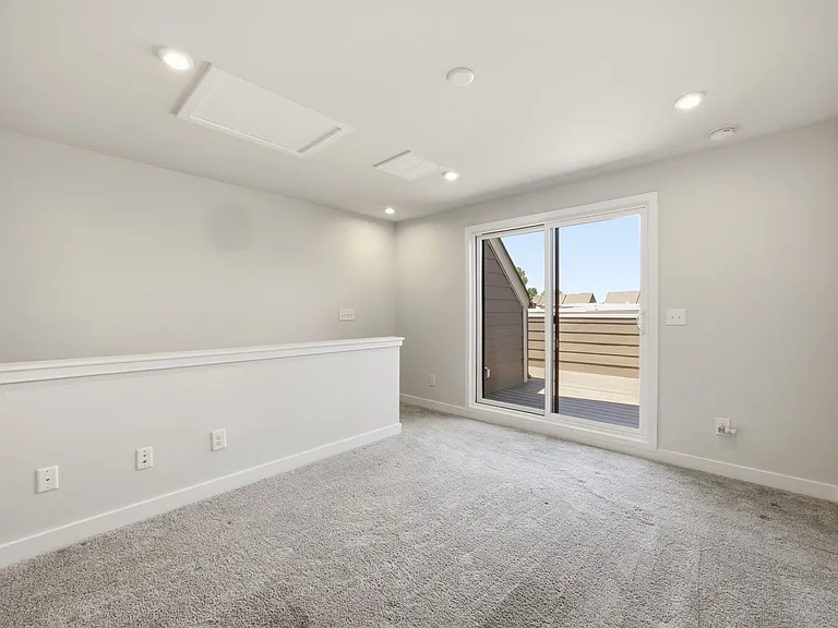 964 Broad River Ln — Photo 28