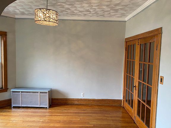 2nd image of 7836 S Green St Floor 1