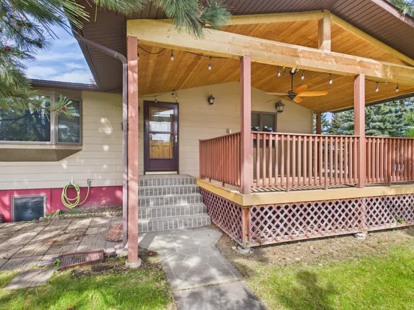104 3rd St W, Lewistown, MT 59457