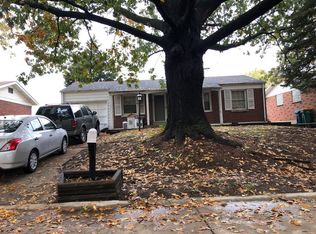 1735 Grafton Dr, Saint Louis, MO 63136