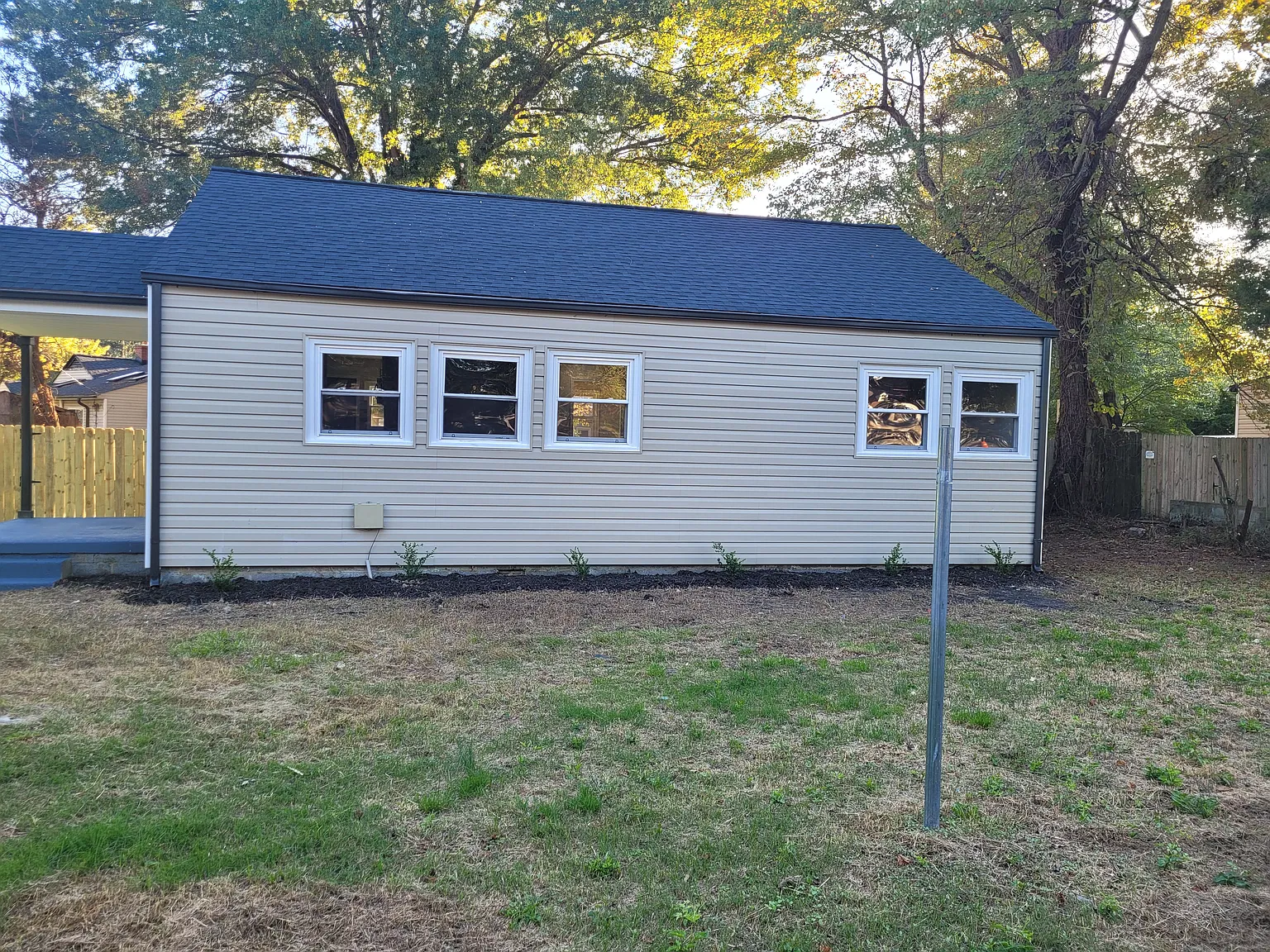 3 bed, 796 sqft, $2,525 — Photo 1