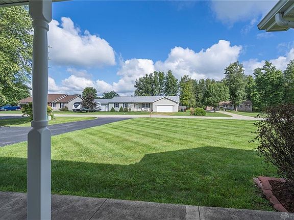 5th image of 432 Limerick Dr