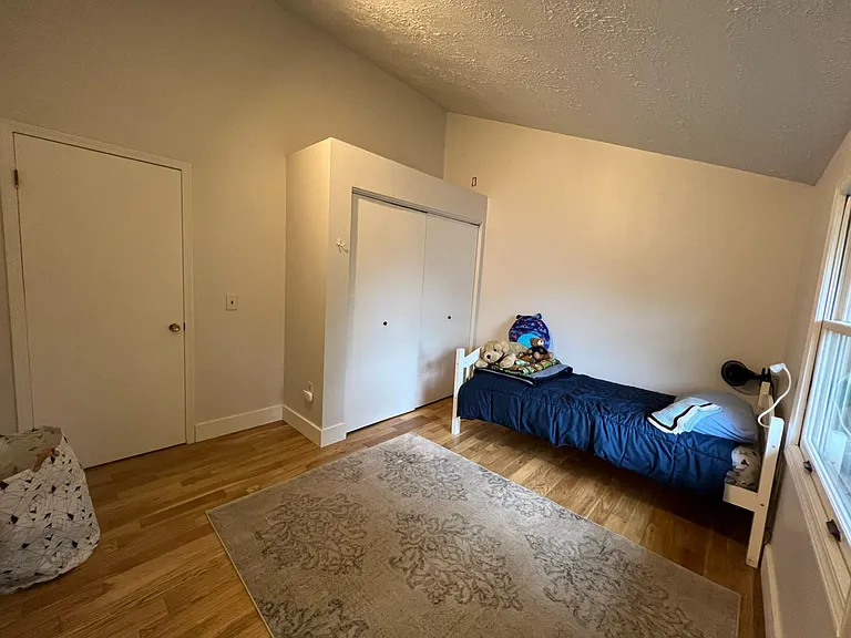 2407 NE Skidmore St — Photo 11