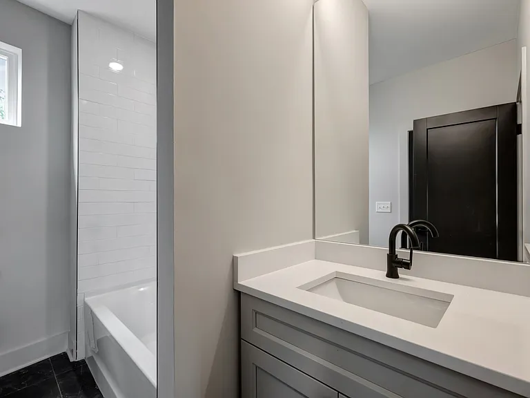 2115 24th Ave N #3 — Photo 12