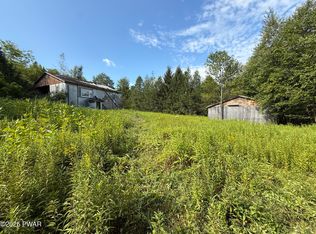 113 Deer Rd, Greentown, PA 18426