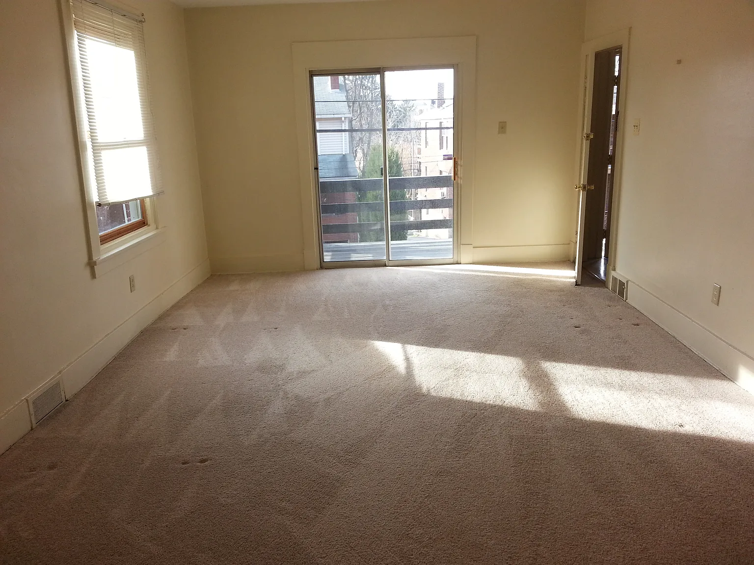 1 bed, $1,075 — Photo 2