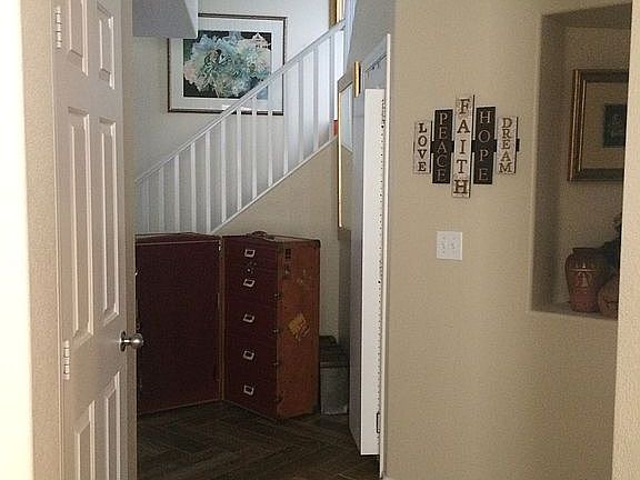 3rd image of 851 Blue Rosalie Pl