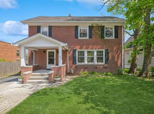 1557 Green Bay Rd, Highland Park, IL 60035