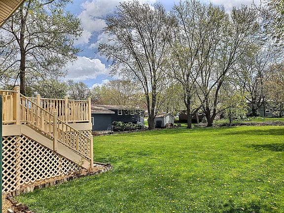 5th image of 23845 W Lake Vista Ave
