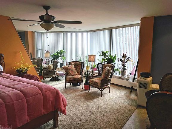 5th image of 8200 E Jefferson Ave APT 1501