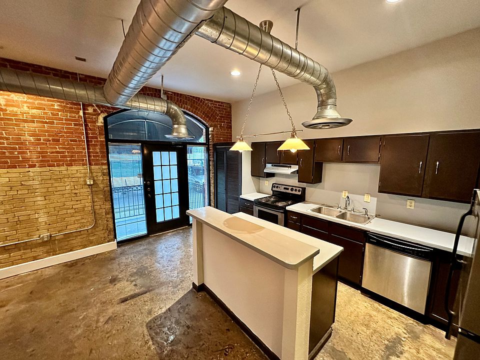 Kitchen island perfect for family conversation
