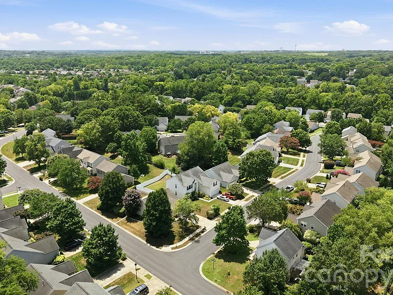 9501 Constitution Hall Dr — Photo 43