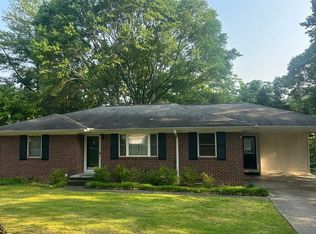 406 Holly Dr, Gainesville, GA 30501