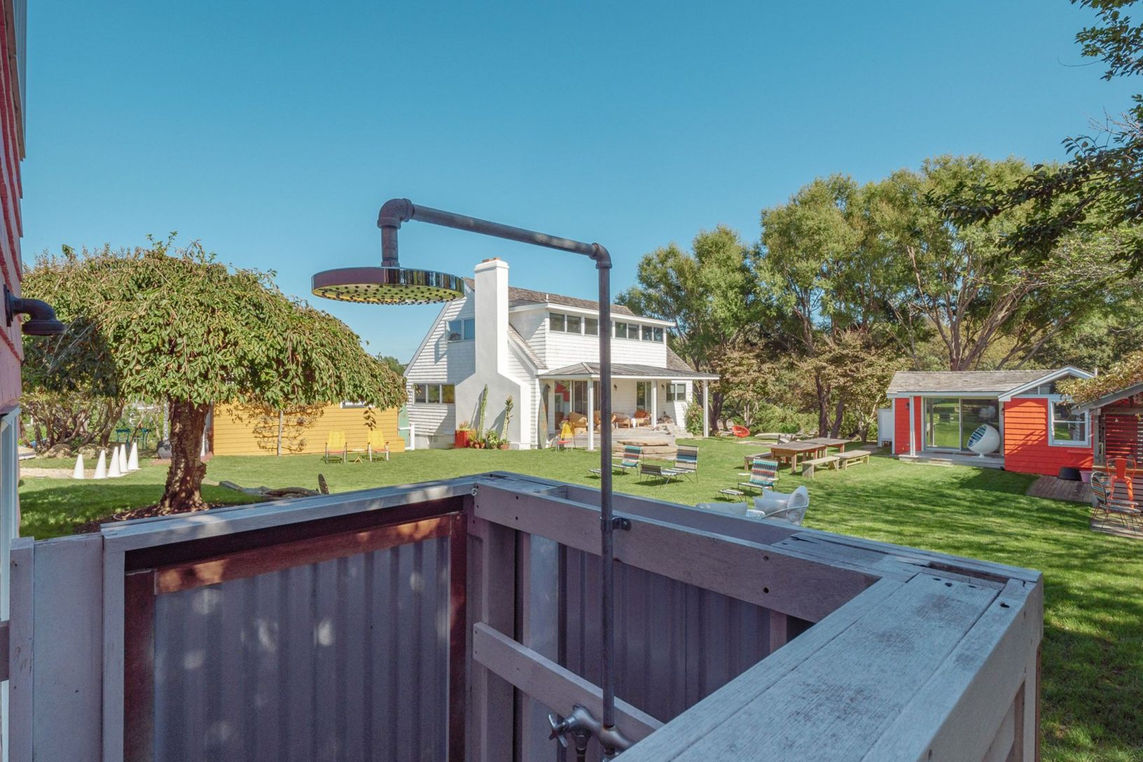  Outdoor Shower
