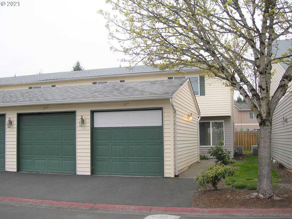1st image of 4000 NE 109th Ave Unit 228E
