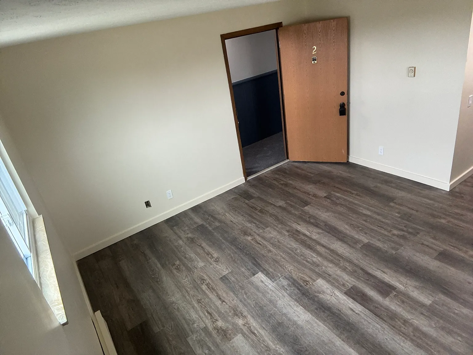 1 bed, 480 sqft, $895 — Photo 2