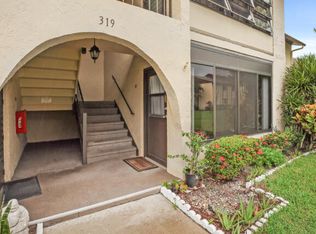319 Pine Ridge Cir APT B-1, Greenacres, FL 33463