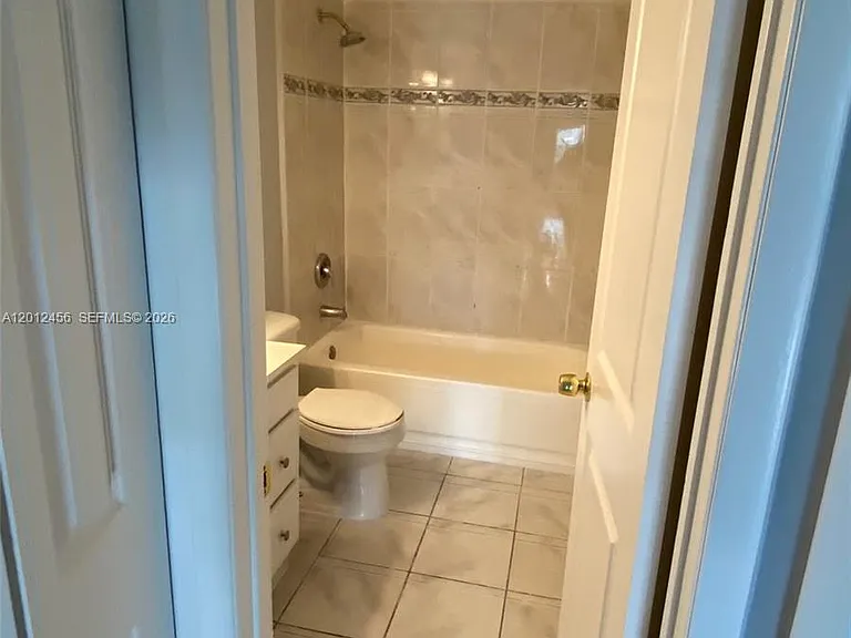1042 Adams Ave #1042B — Photo 8