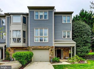 51 Taverngreen Ct, Baltimore, MD 21209