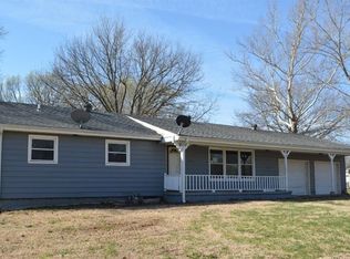 339 NW Roberts St, Melvern, KS 66510