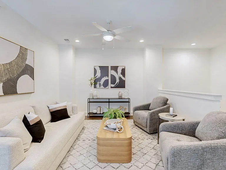 425 Herringbone Ct — Photo 18