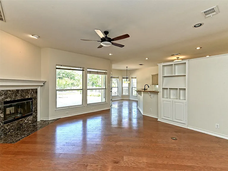 104 Acapulco Ct — Photo 15