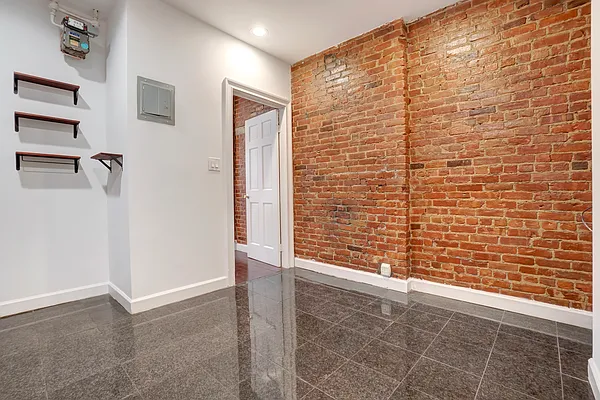 Rented by Creed Realty Group | media 3