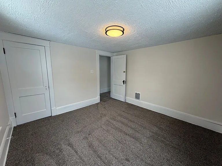 443 S Union Ave — Photo 11