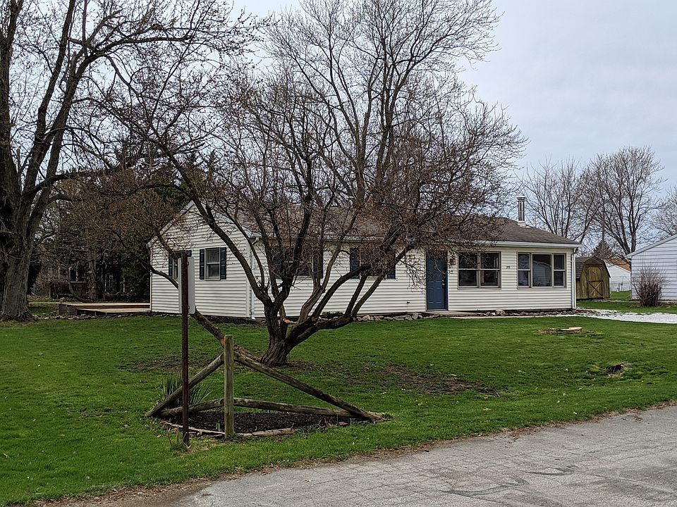 1st image of 209 N Argold St