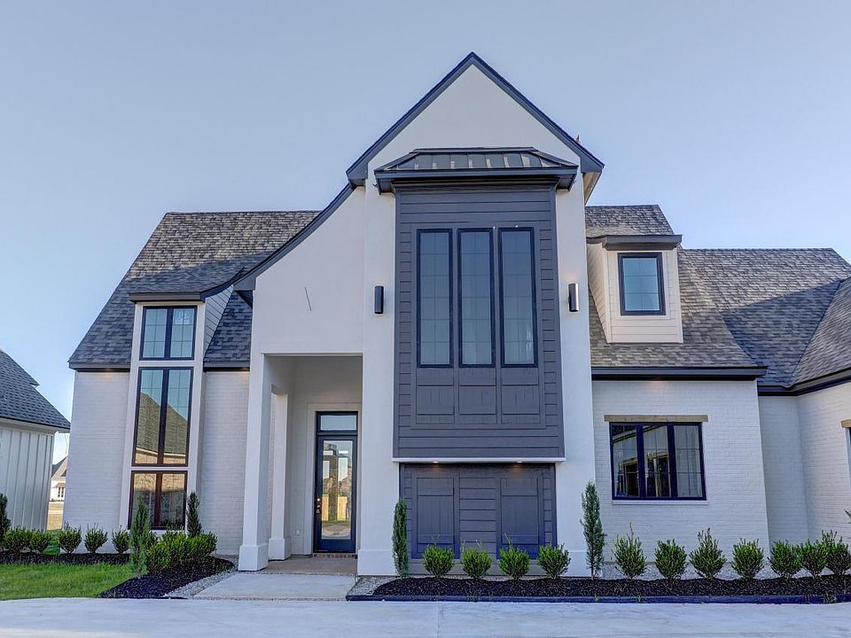 1st image of 502 Bronze Palm Way