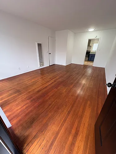 2015 Cedar Ave #8 Photo 1