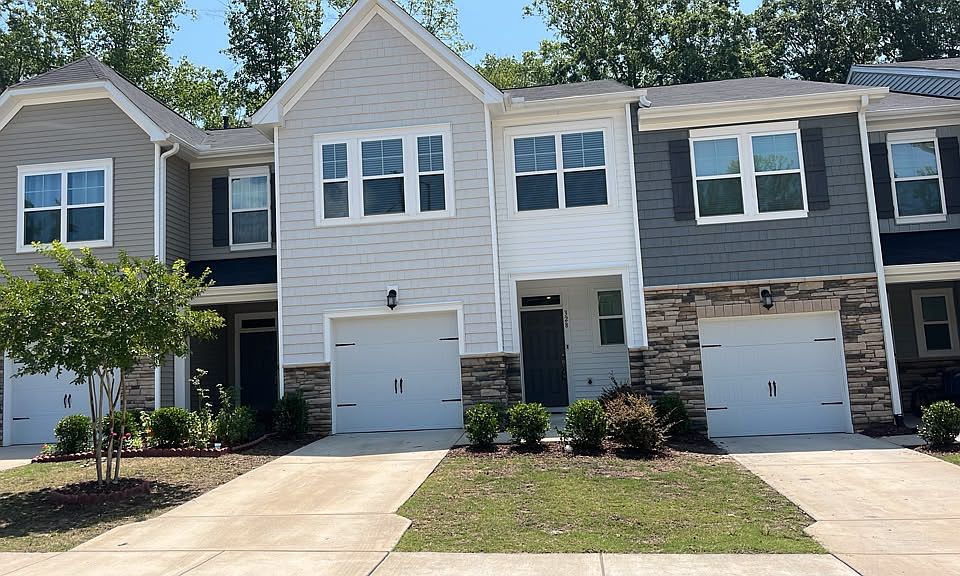 1st image of 328 Hazy Hills Ln