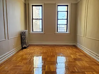 Rented by Hillel Realty Group