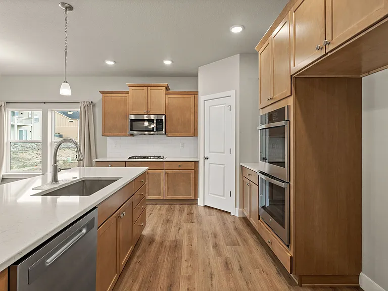 16353 Cattle Creek Ct — Photo 14