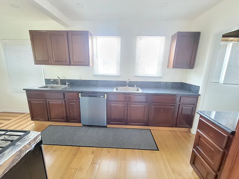 1146 S Holt Ave #1148 — Photo 2