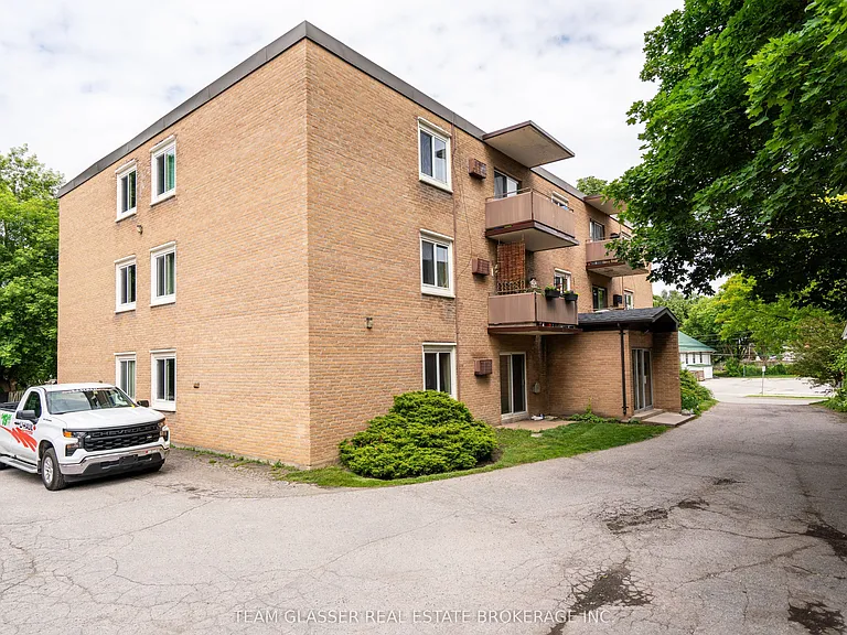 52 Hiawatha St #301 — Photo 19
