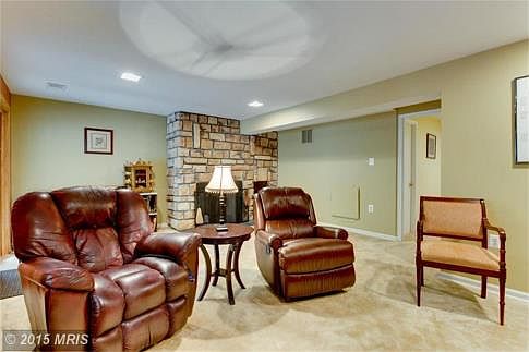 4th image of 5774 Crownleigh Ct