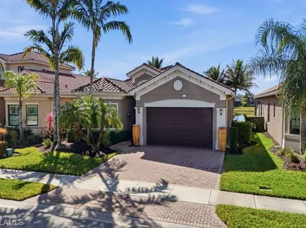 13843 Luna DR, NAPLES, FL 34109