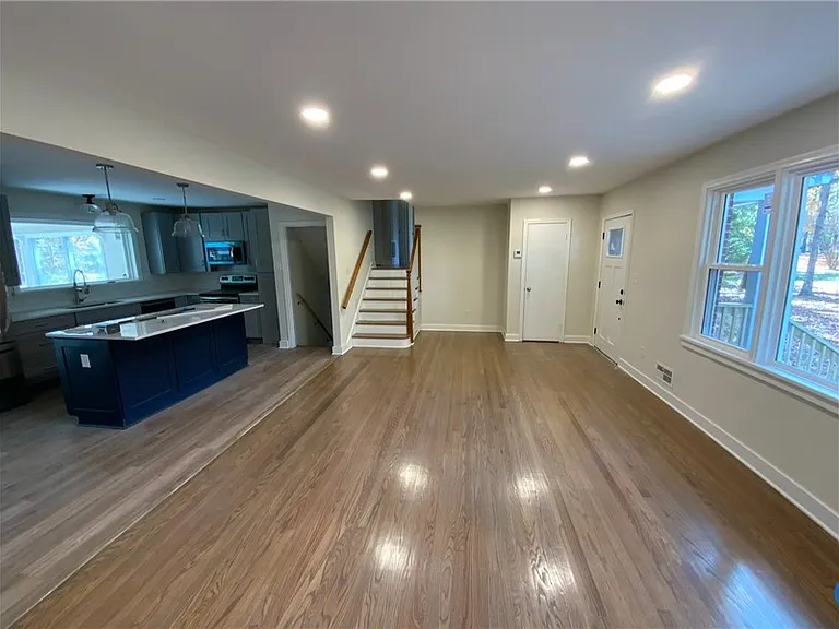 11425 Canterbury Rd — Photo 5
